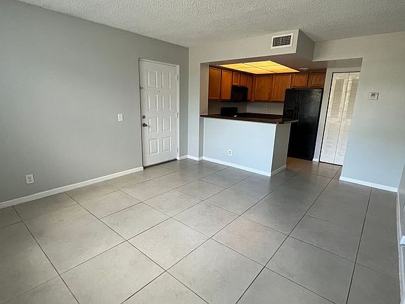 2nd image of 752 Executive Center Dr Unit 11
