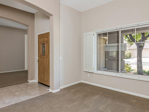 4th image of 5029 E Michelle Dr