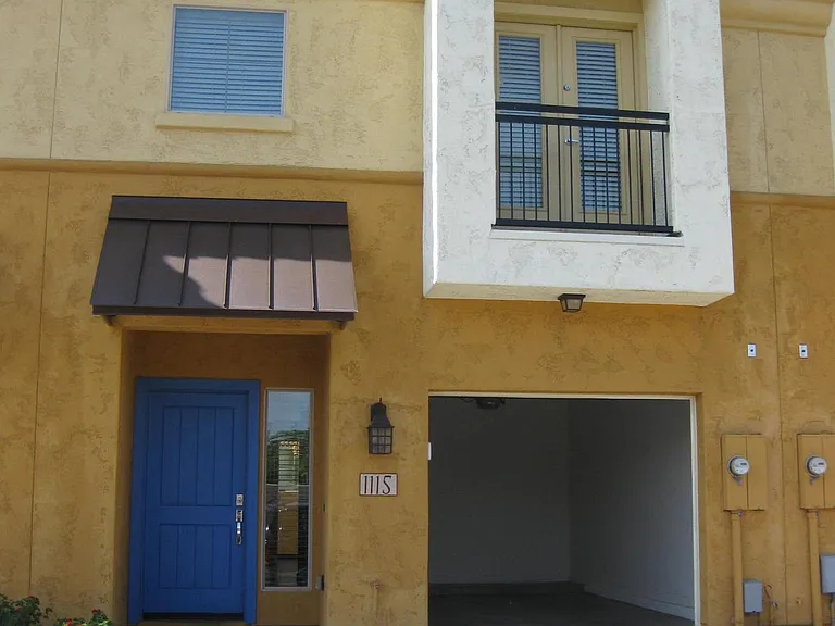 1115 E Cedar St — Photo 22