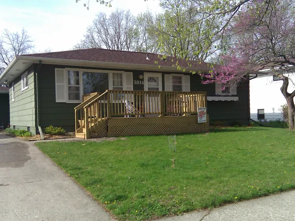 3814 Quebec St, Ames, IA 50014