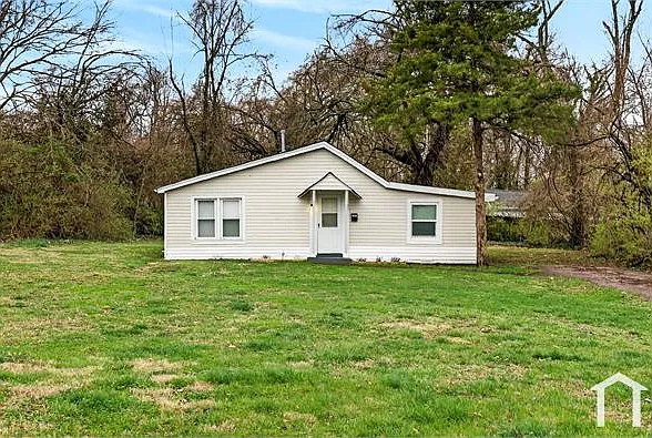 3 bed, $1,345 — Photo 4
