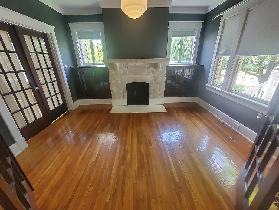 3 bed, 2.0 bath, 1835 sqft, $3,200 — Photo 2