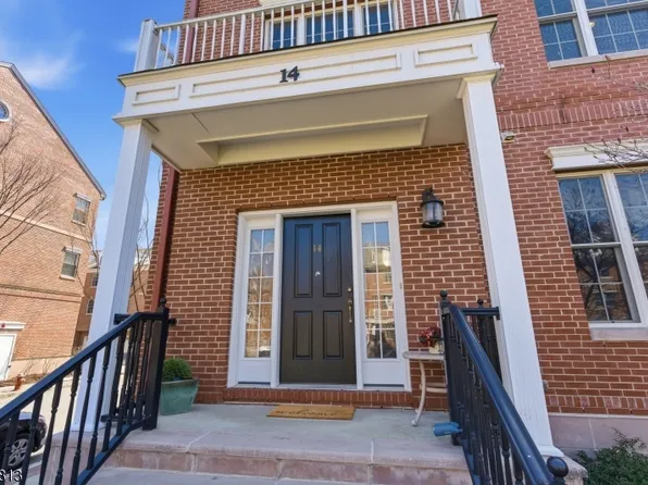 14 Gable Walk, Livingston Twp., NJ 07039