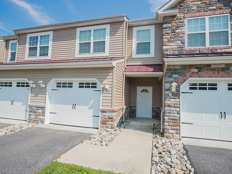 403 Parkview Ct — Photo 11
