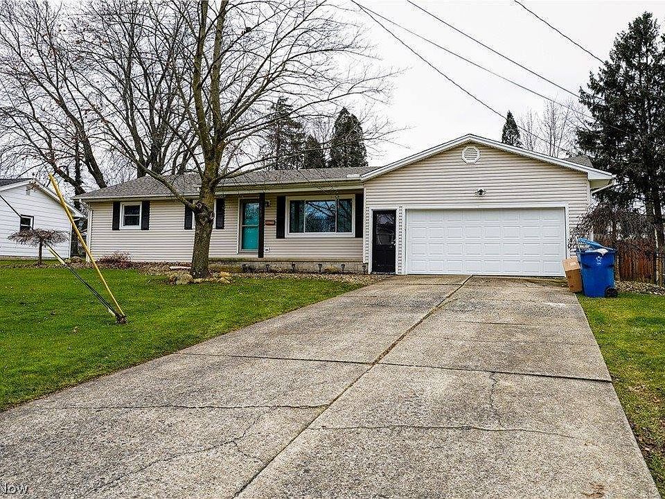 1st image of 119 Green Bay Dr