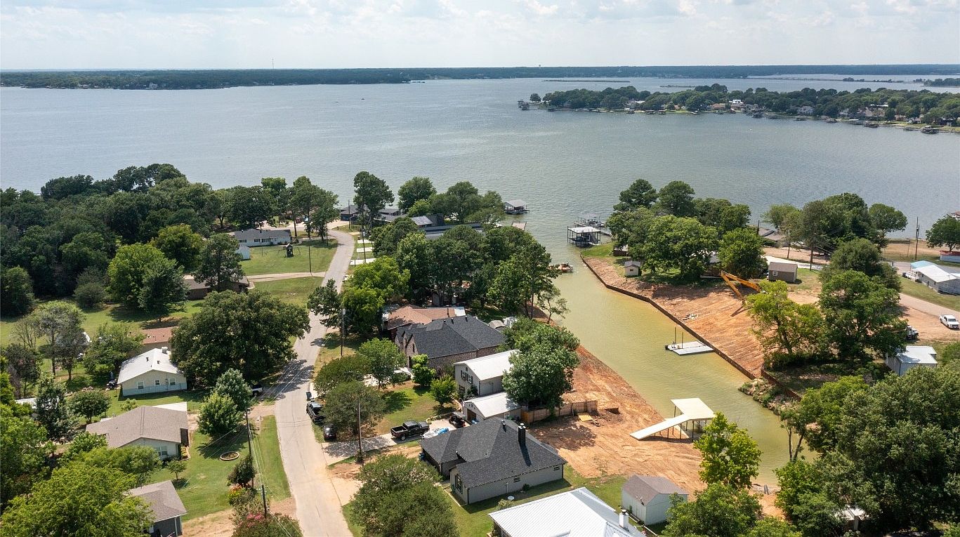 241 Autumn Wood Trl, Gun Barrel City, TX 75156 MLS 20394076 Zillow