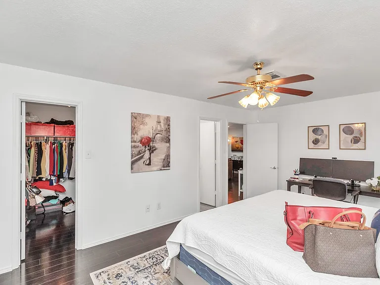 7327 Enchanted Creek Dr — Photo 19