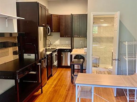 4th image of 3016 Saint Paul St #1F