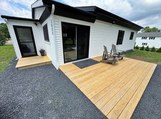 1800 Porters Point Rd #B, Colchester, VT 05446