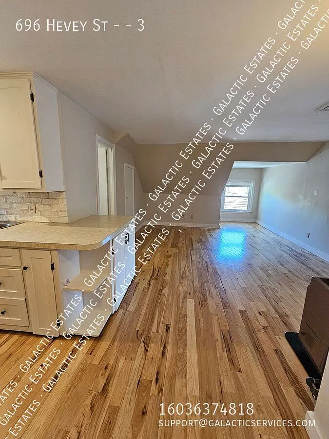 Two Bedroom Apartment in Walking Distance of Recreational Activities — Photo 4