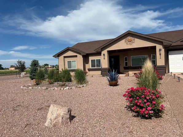 606 S Calaveras Dr, Pueblo West, CO 81007