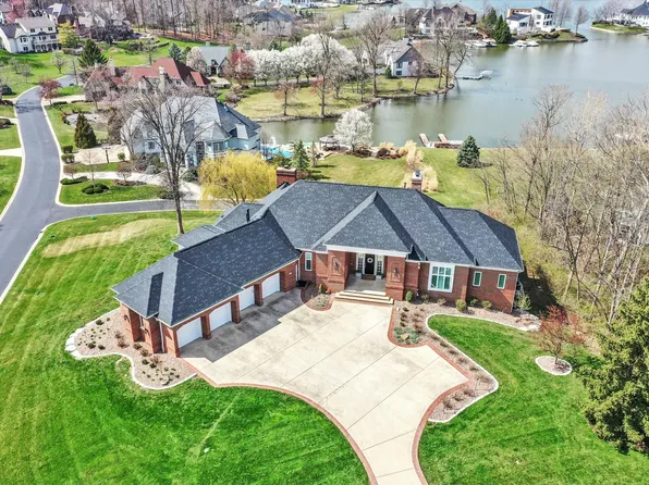 9018 Diamond Pointe Dr, Indianapolis, IN 46236