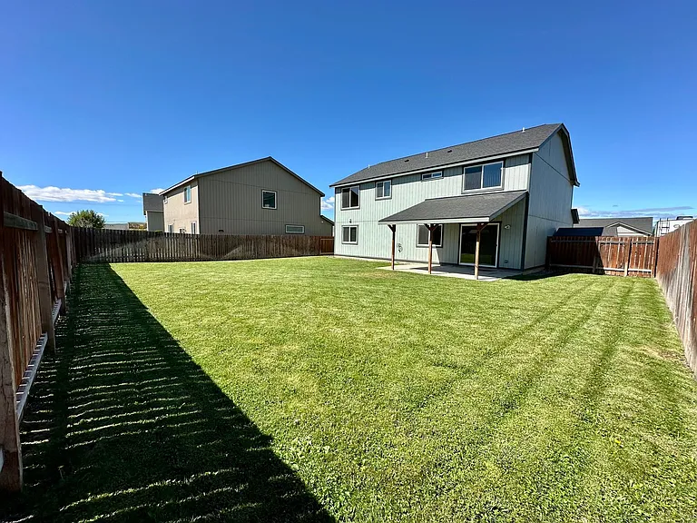2706 N Susie Ct — Photo 35