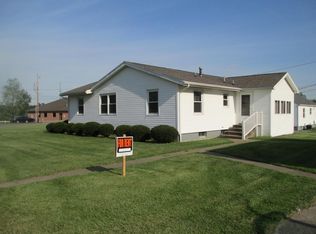 20 Sherwood Dr, Zanesville, OH 43701