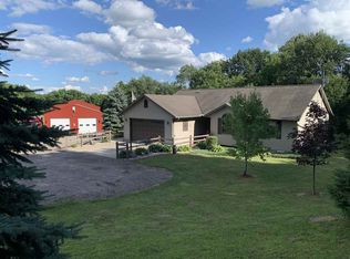 S4323 Excelsior Dr, Rock Springs, WI 53961