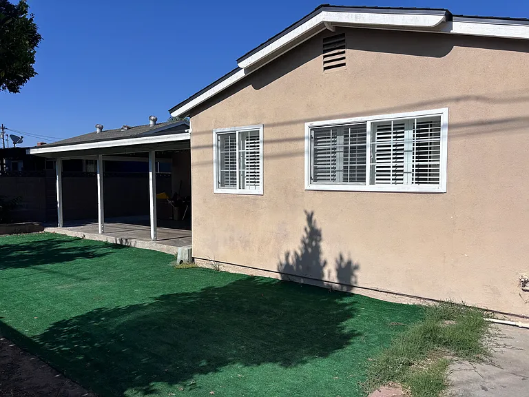 15429 Bloomfield Ave — Photo 14