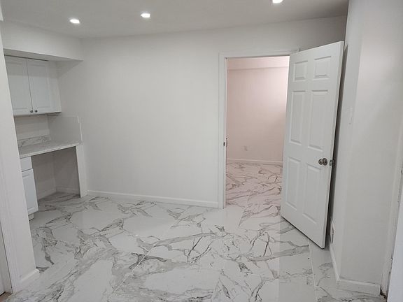 4th image of 149 Livingston Ave #2