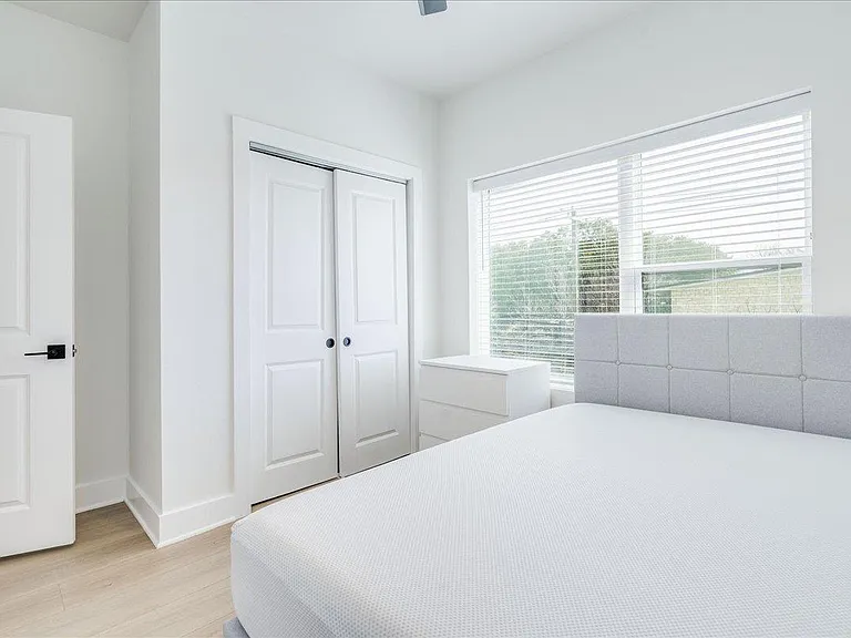 3000 Duval St #203 — Photo 19