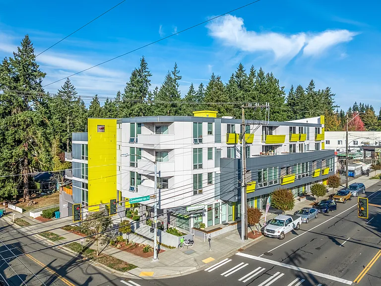 Greenwood Place Apartments — Photo 43