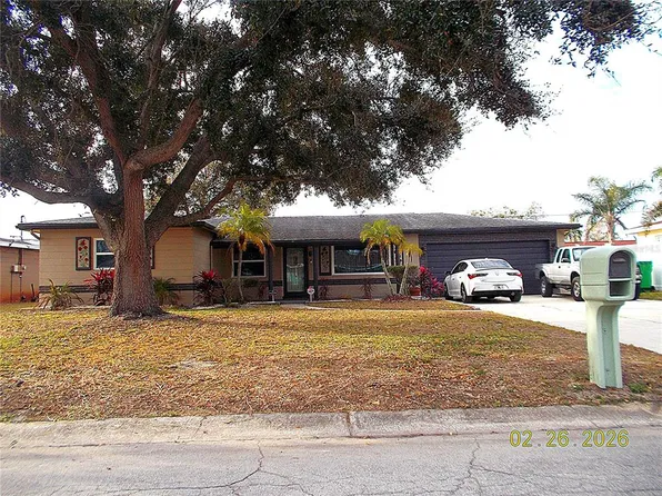 6128 45th Ave N, Kenneth City, FL 33709