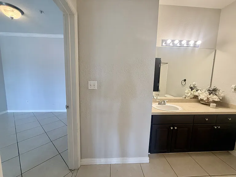 4306 Bayside Village Dr #1-102 — Photo 14