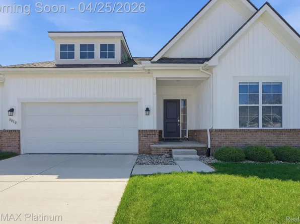 8050 Carston Ln, Brighton, MI 48116
