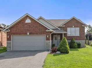 4 Beacon Dr, Brighton, ON K0K 1H0