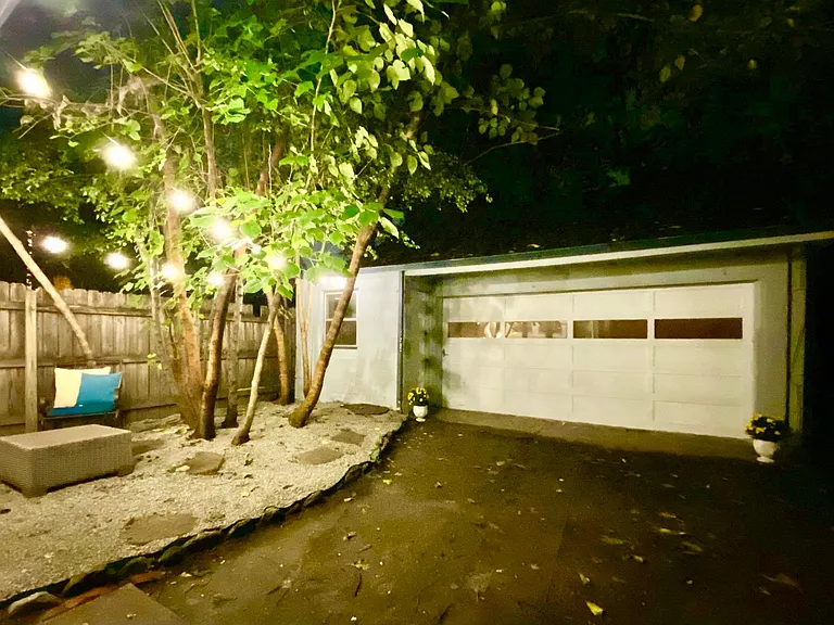 2059 May Ave — Photo 32