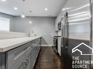 2324 W Monroe St #1F, Chicago, IL 60612