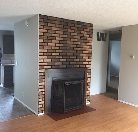 2nd image of 23234-23238 NE Halsey St