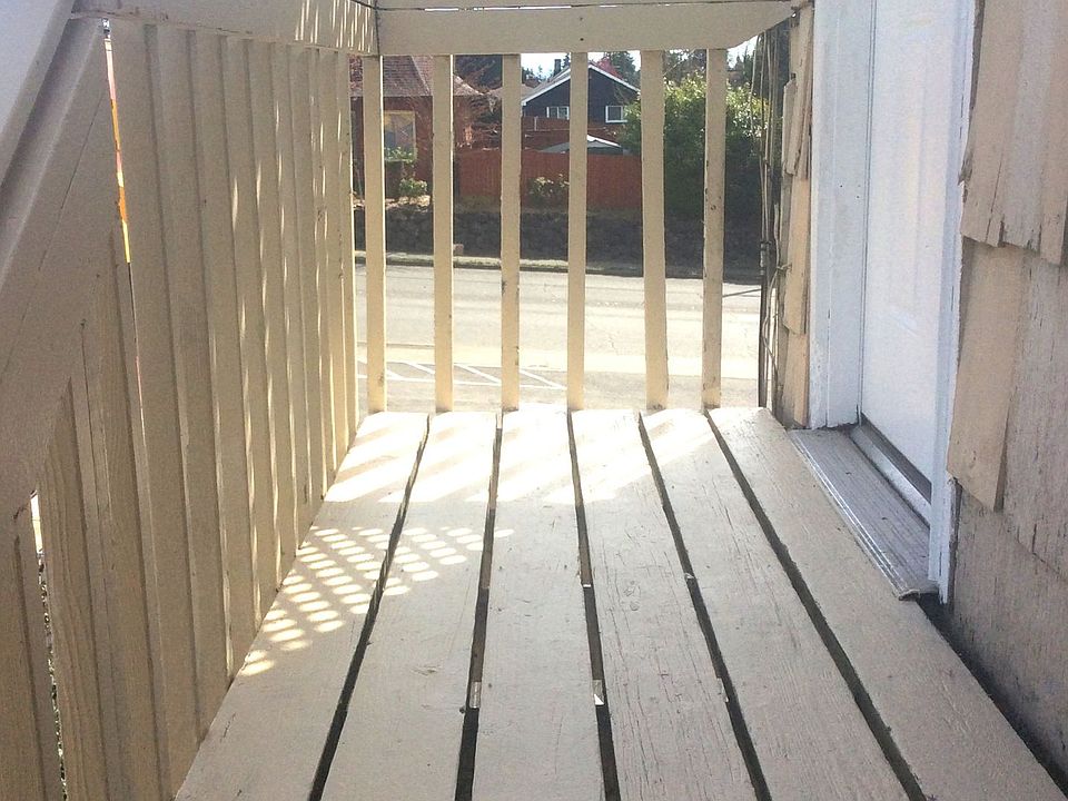 1st image of 6323 Yakima Ave #2