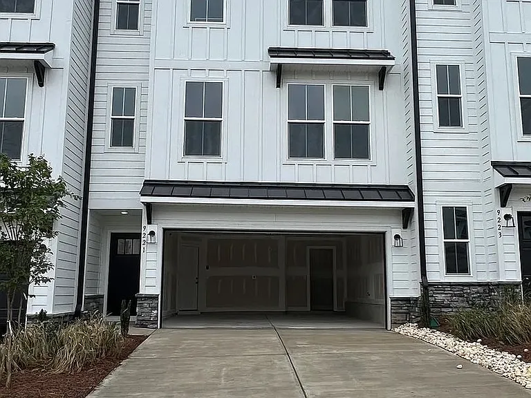 9221 Walnut Hill Rd — Photo 8