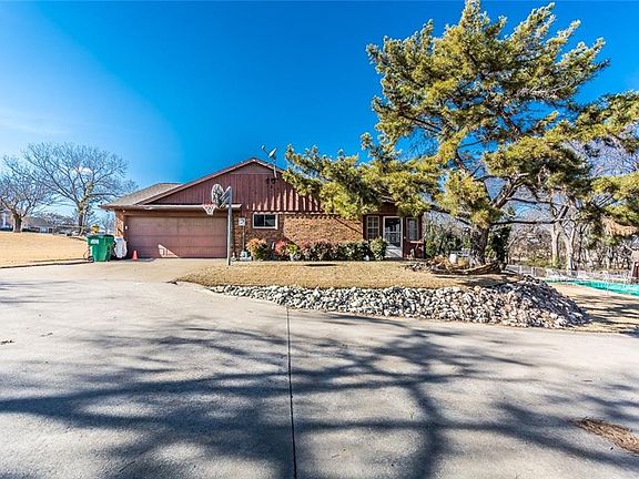5th image of 4083 Bluebonnet Hilltop Dr