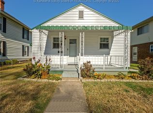 2326 Monroe Ave, Saint Albans, WV 25177