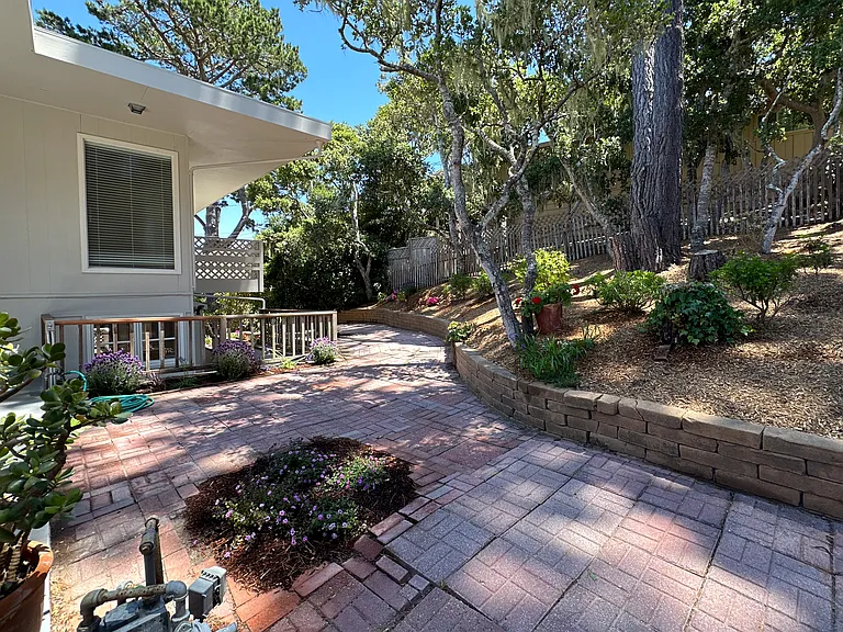 642 Toyon Dr — Photo 41