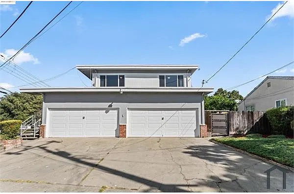 Building Photo - 9888 Bancroft Ave #C