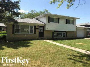 18160 Goesel Dr, Tinley Park, IL