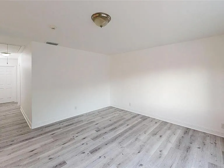 4421 Gandy Cir — Photo 12