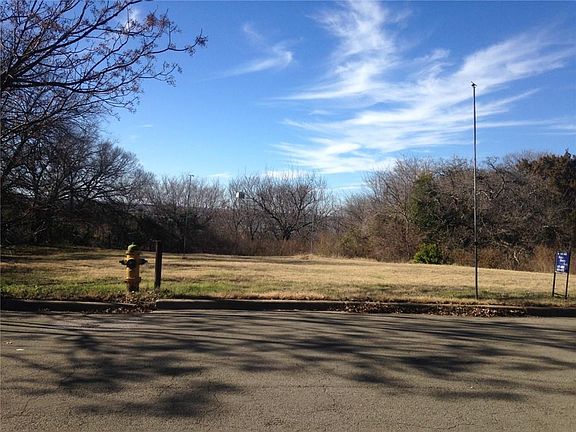 5th image of 5033 Brooks Dr
