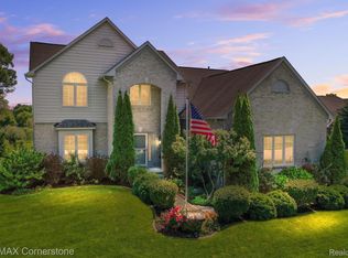 7442 Ellis Freeman Ct, Clarkston, MI 48348