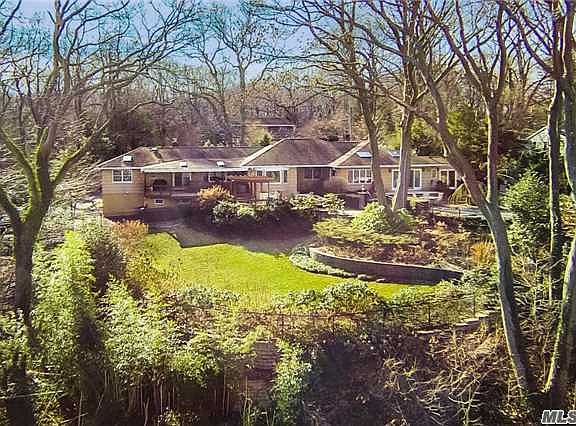 2nd image of 11 Beaver Dr