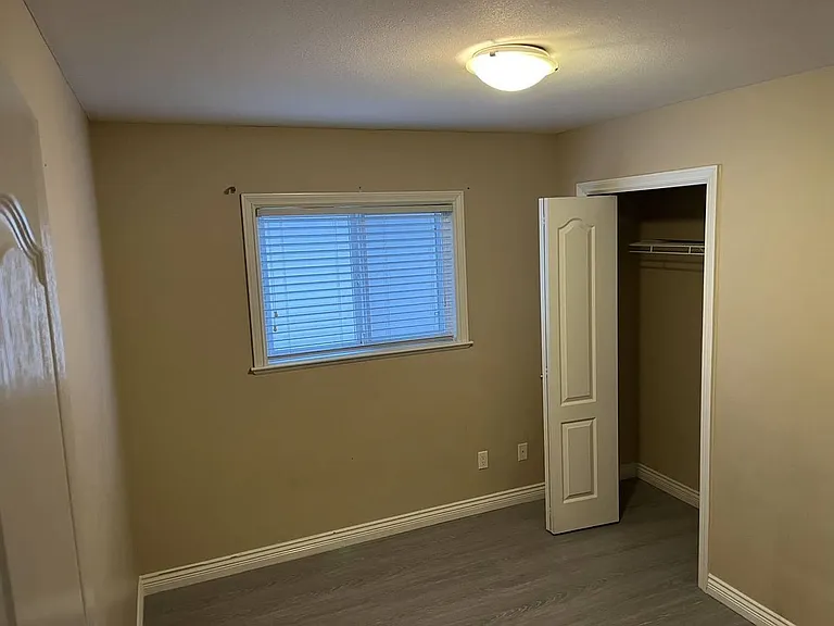 7000 Ramsay Ave — Photo 5