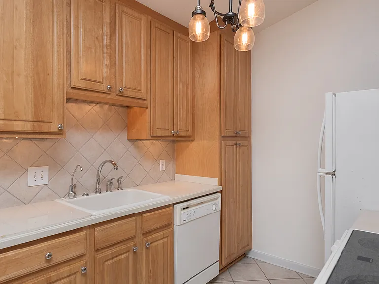 2300 W Michigan Ave #16 — Photo 4