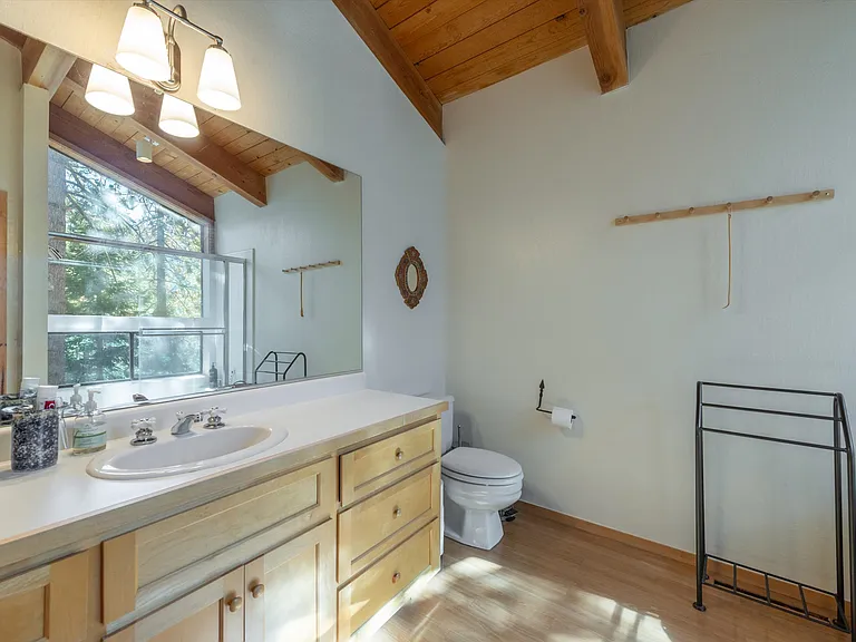 1466 Juniper Mountain Rd — Photo 23