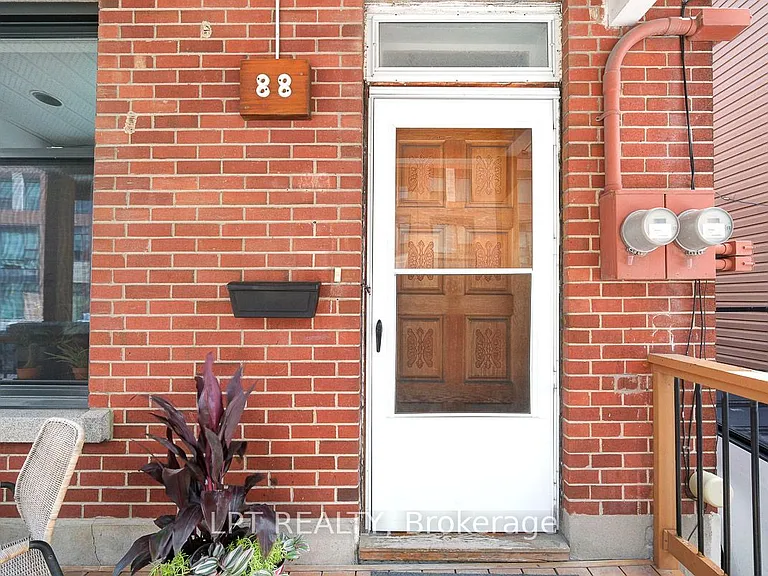 88 Norman St — Photo 3