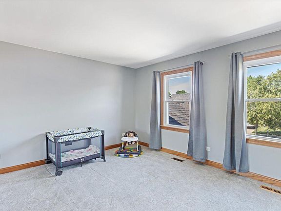 4th image of 1573 Old Barn Cir