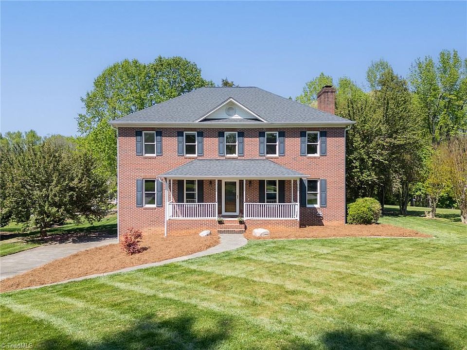 1st image of 280 Ashmoor Ln