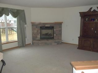 8851 S 6th Ave, Oak Creek, WI 53154