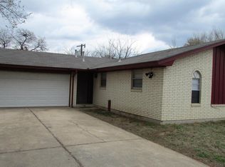 1616 McDonald Dr, Midwest City, OK 73130