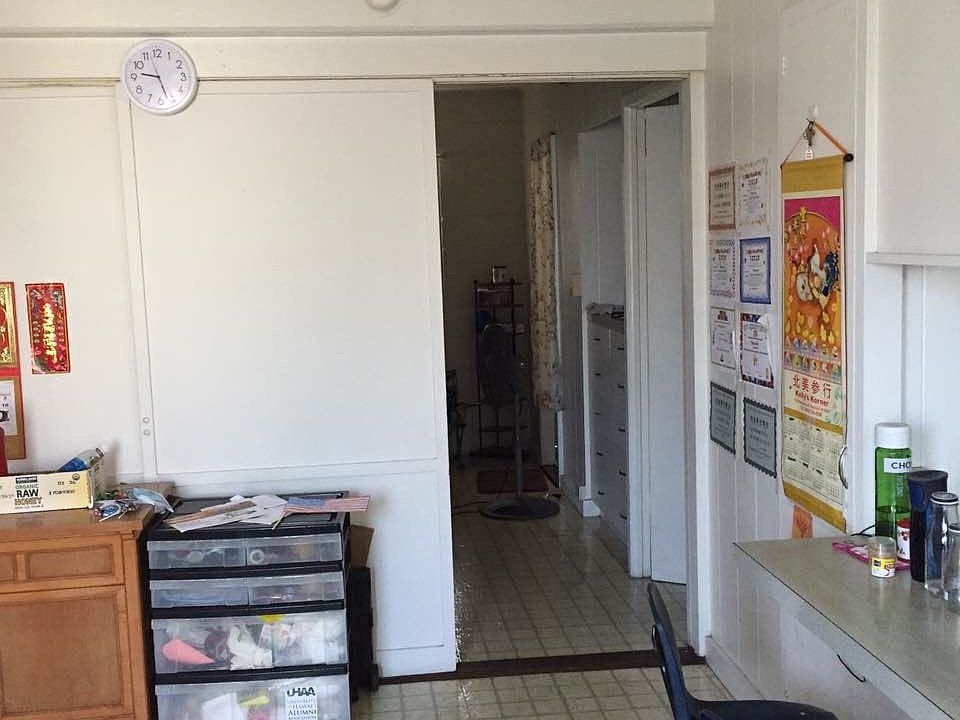 2nd image of 1709 Liliha St APT 101